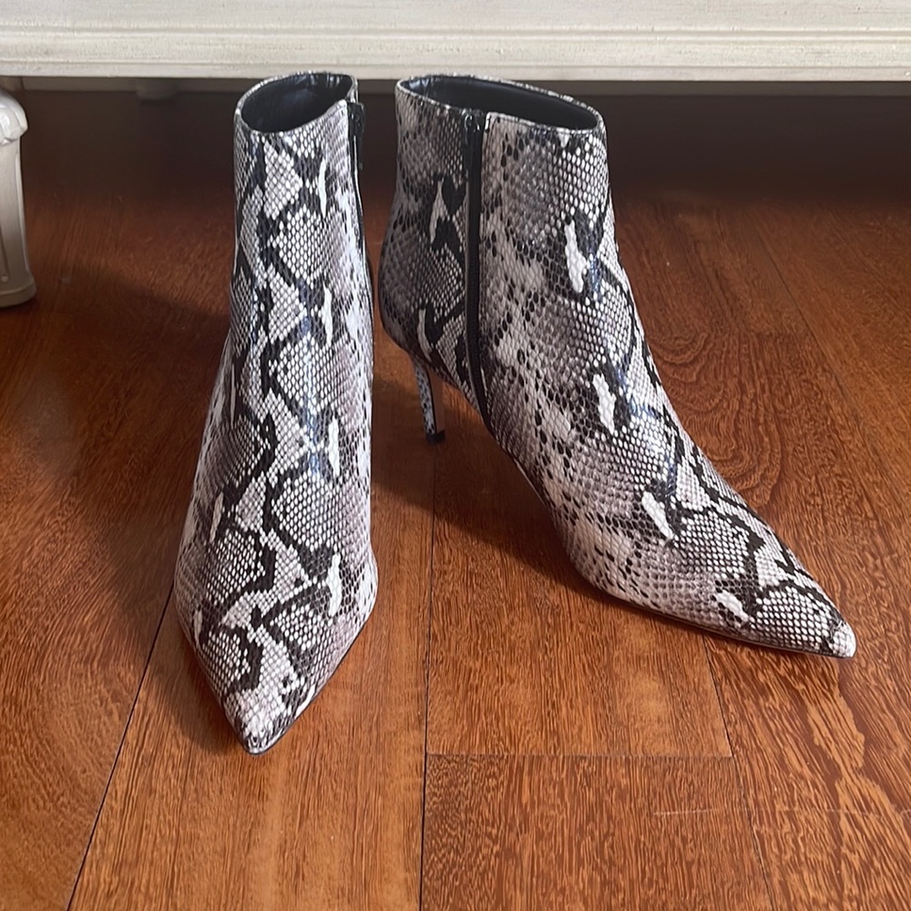 Ankle booties